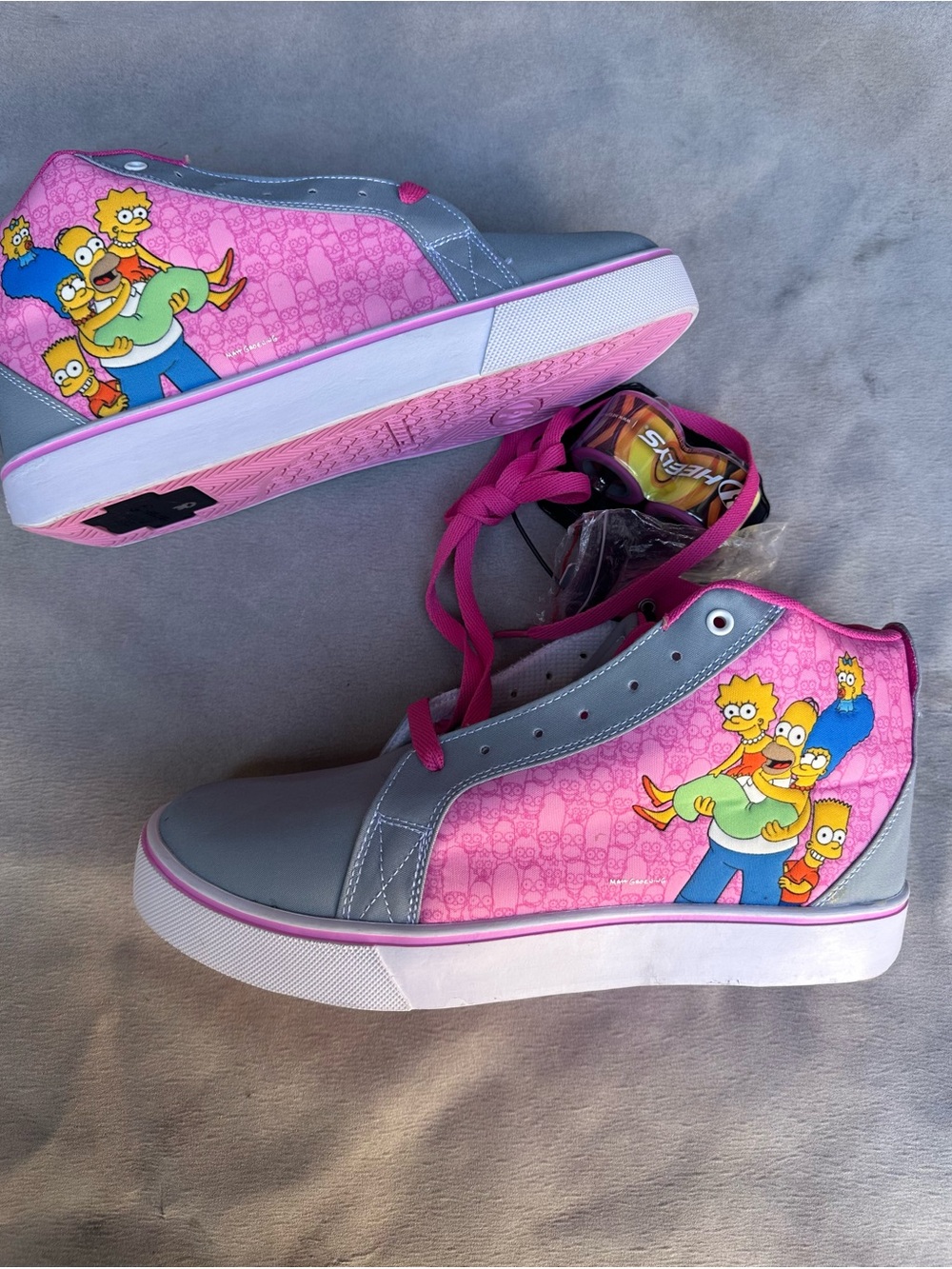 Heelys Pink & Gray Simpsons Family High-Top Sneakers with Bright Pink Laces